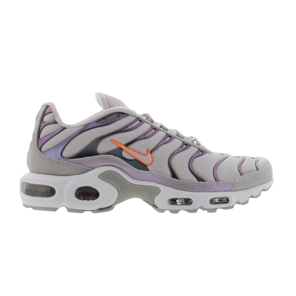 Krossovki-Nike-Wmns-Air-Max-Plus-Grey-Orange-Pulse