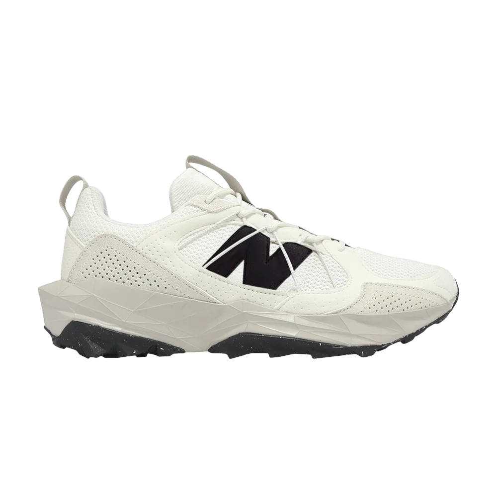 Krossovki-New-Balance-Tektrel-2E-Wide-Sea-Salt-Timber-Wolf-Black