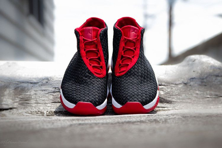 air-jordan-future-premium-652141-601_01