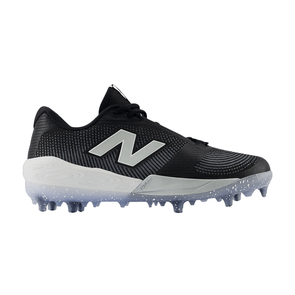 Кроссовки New Balance FuelCell COMPv4 'Black White'