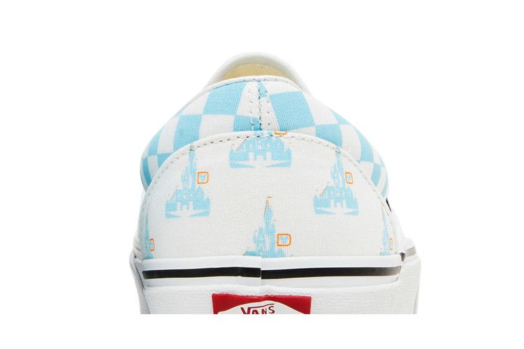 Disney x Vans Classic Slip-On '50th Anniversary - Mickey Mouse'
