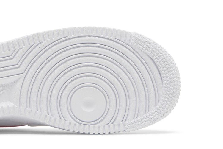 Кроссовки Nike Wmns Air Force 1 '07 Essential 'Desert Berry'