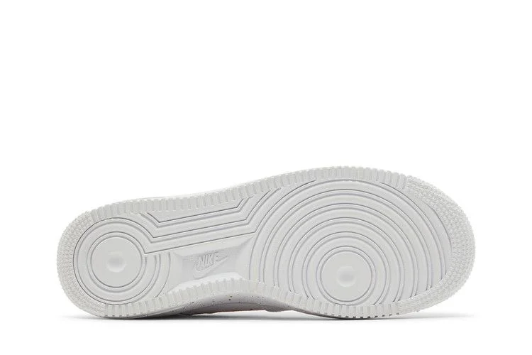 Krossovki-Nike-Wmns-Air-Force-1-07-LX-Leap-High-3