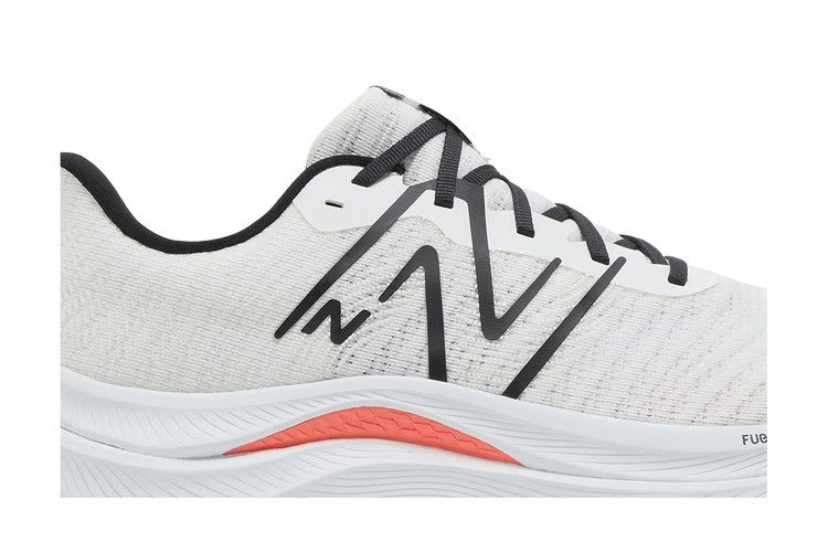 fuelcell-propel-v4-white-black-mfcprlw4_01