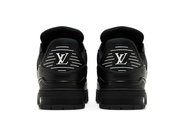 Кроссовки Louis Vuitton Trainer 'Embossed Monogram - Black'