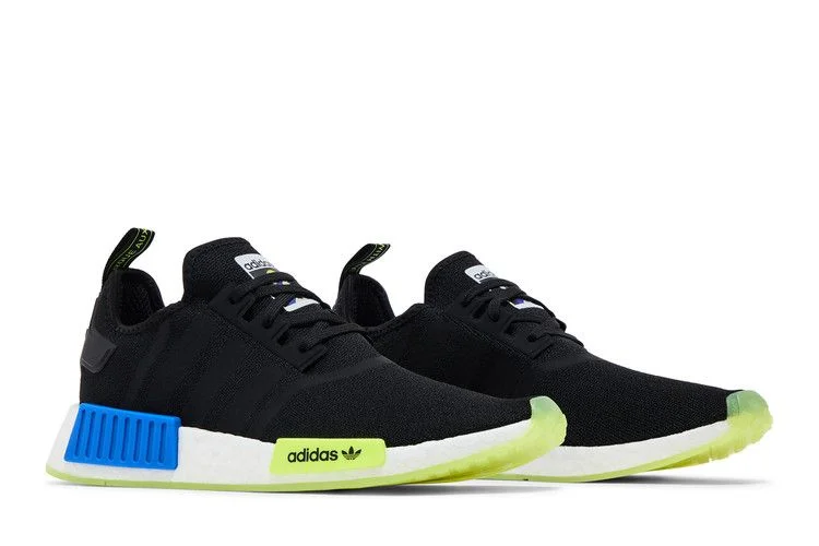 Krossovki-Indigo-Herz-x-adidas-NMD_R1-Into-the-Metaverse-Black-7