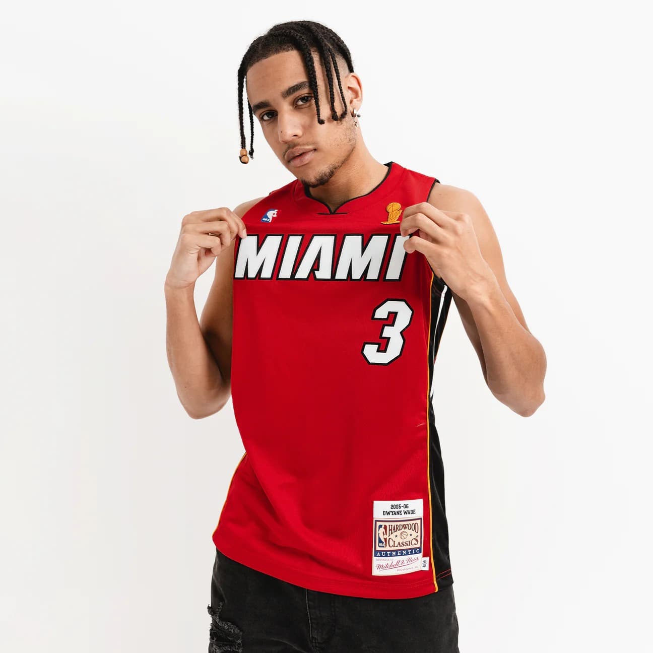 Баскетбольная джерси 2005-06 Miami Heat Dwyane Wade #3 Authentic Finals Hardwood Classic Red Jersey