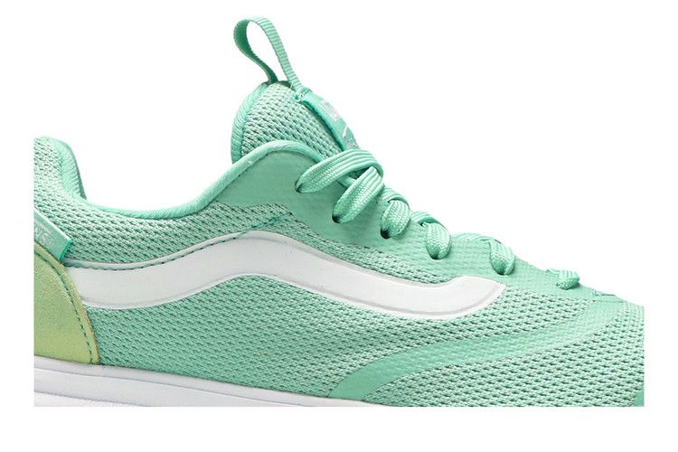 wmns-ultrarange-rapidweld-neptune-green-vn0a3mvuuut_01