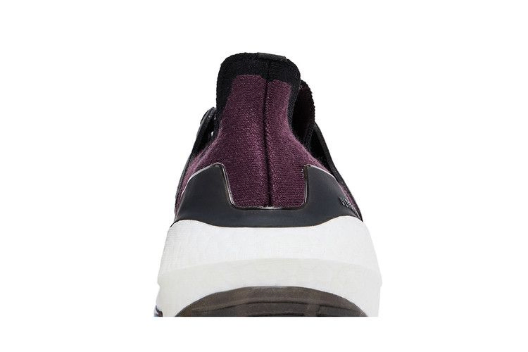 ultraboost-22-shadow-maroon-gy7289_06