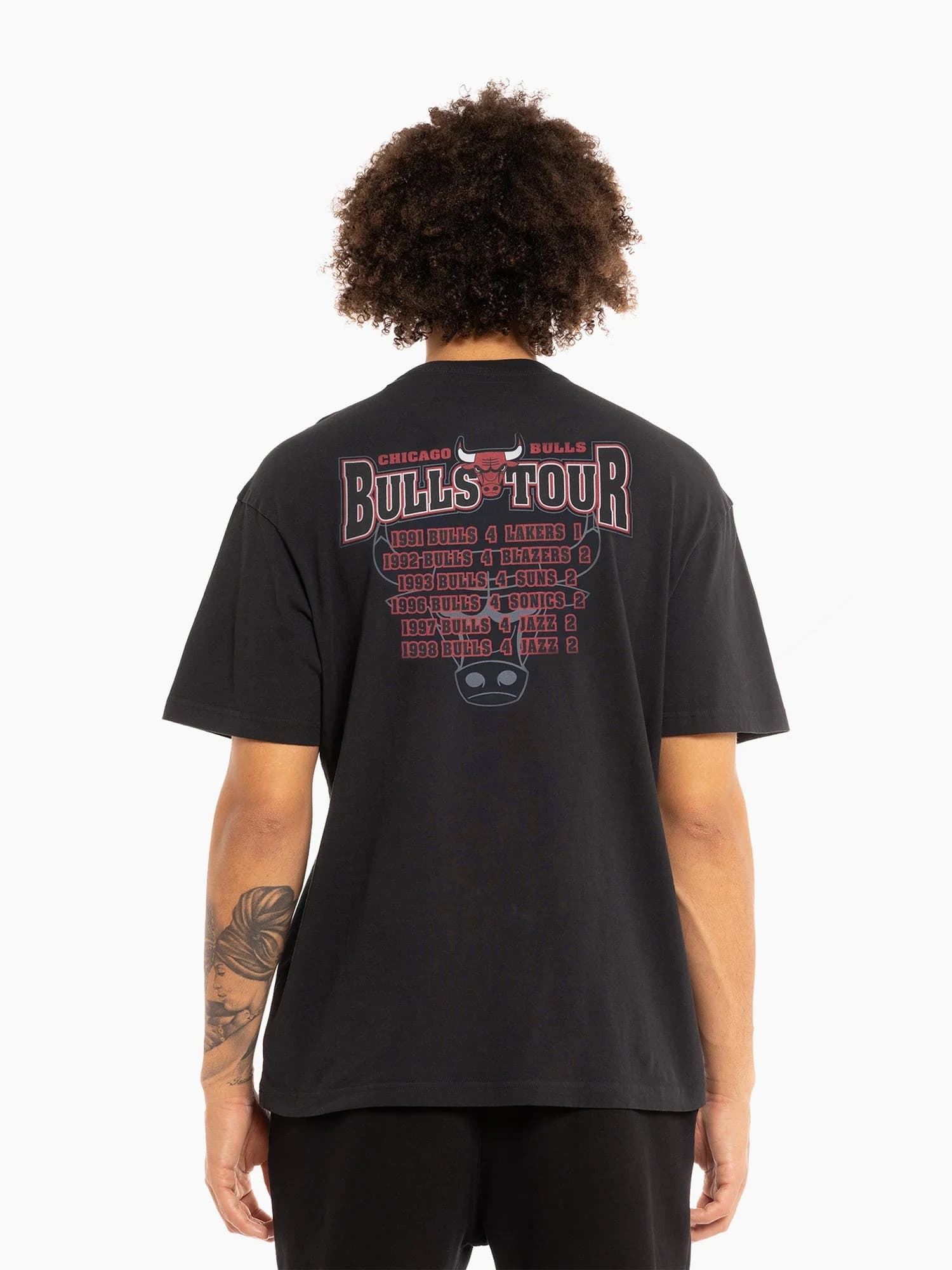 Футболка Mitchell & Ness 1998 GAME 6 Chicago Bulls Tour Vintage NBA T-Shirt