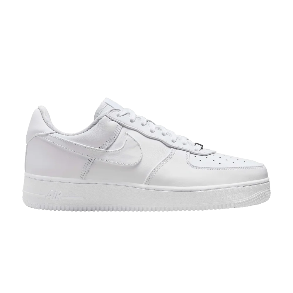 Krossovki-Nike-Air-Force-1-Low-Premium-Triple-White