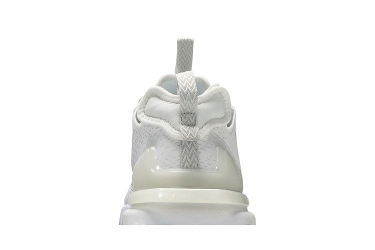 react-vision-white-cd4373-101_06