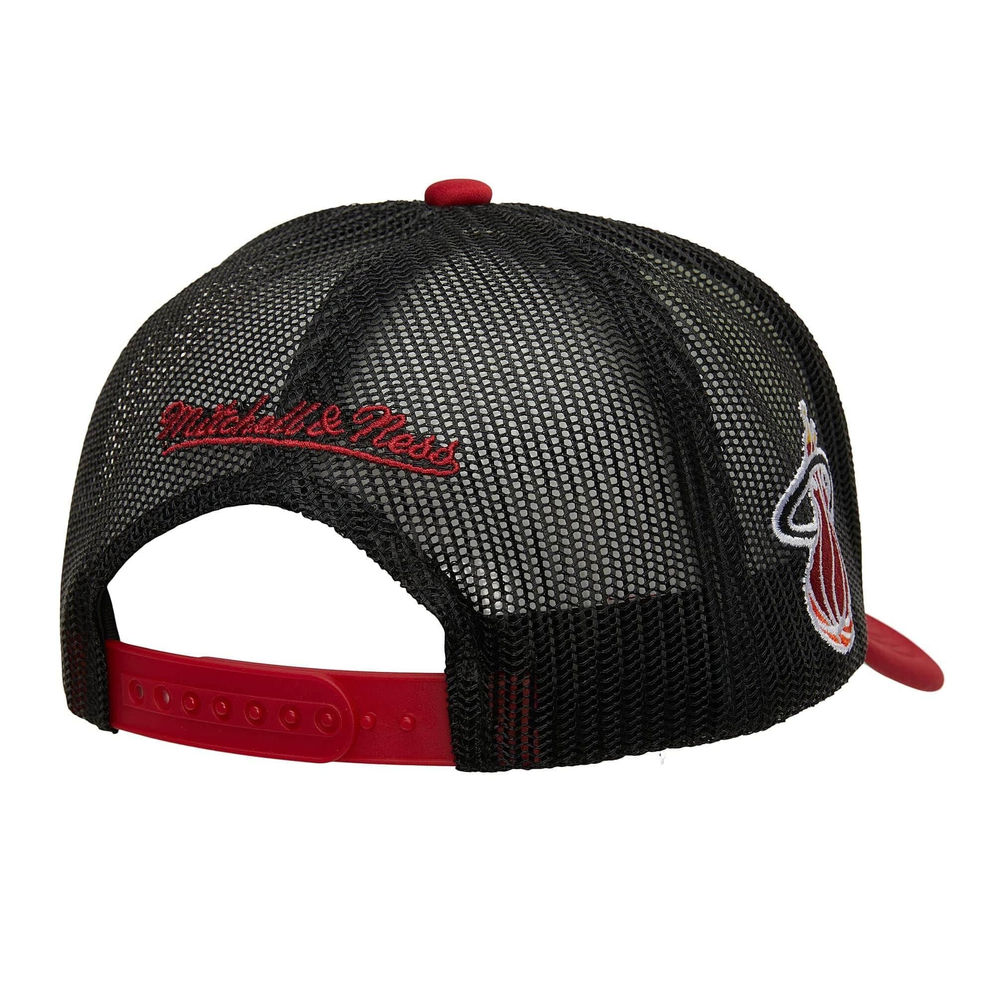 Бейсболка Mitchell & Ness Party Time Trucker Snapback HWC Miami Heat Hat