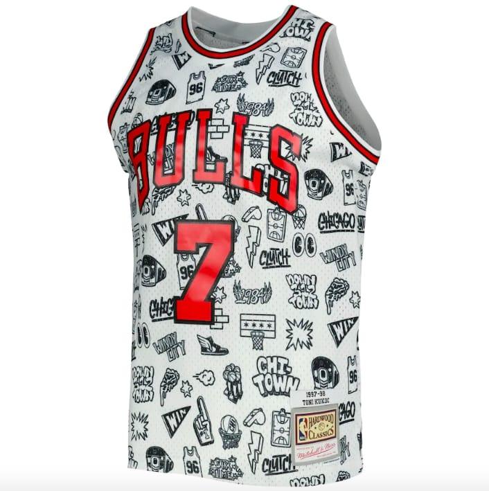 Баскетбольная джерси 1997-98 Chicago Bulls #7 Toni Kukoc Mitchell & Ness Doodle White Jersey
