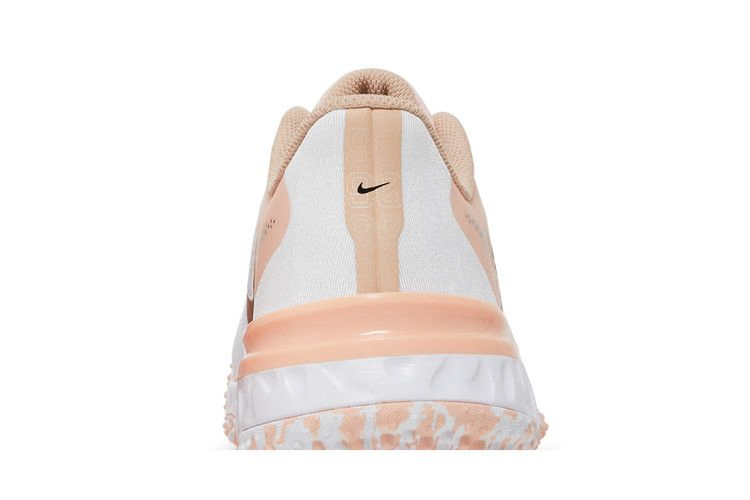 Кроссовки Nike Wmns Alpha Huarache Elite 3 Turf 'White Arctic Orange'