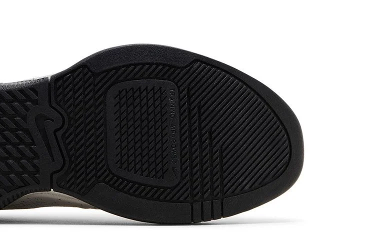 Krossovki-Nike-Air-Max-Alpha-Trainer-5-Light-Iron-Ore-Black-4