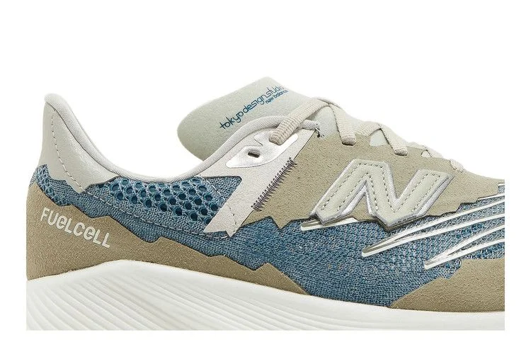 Кроссовки Tokyo Design Studio x New Balance FuelCell RC Elite v2 'Japan'