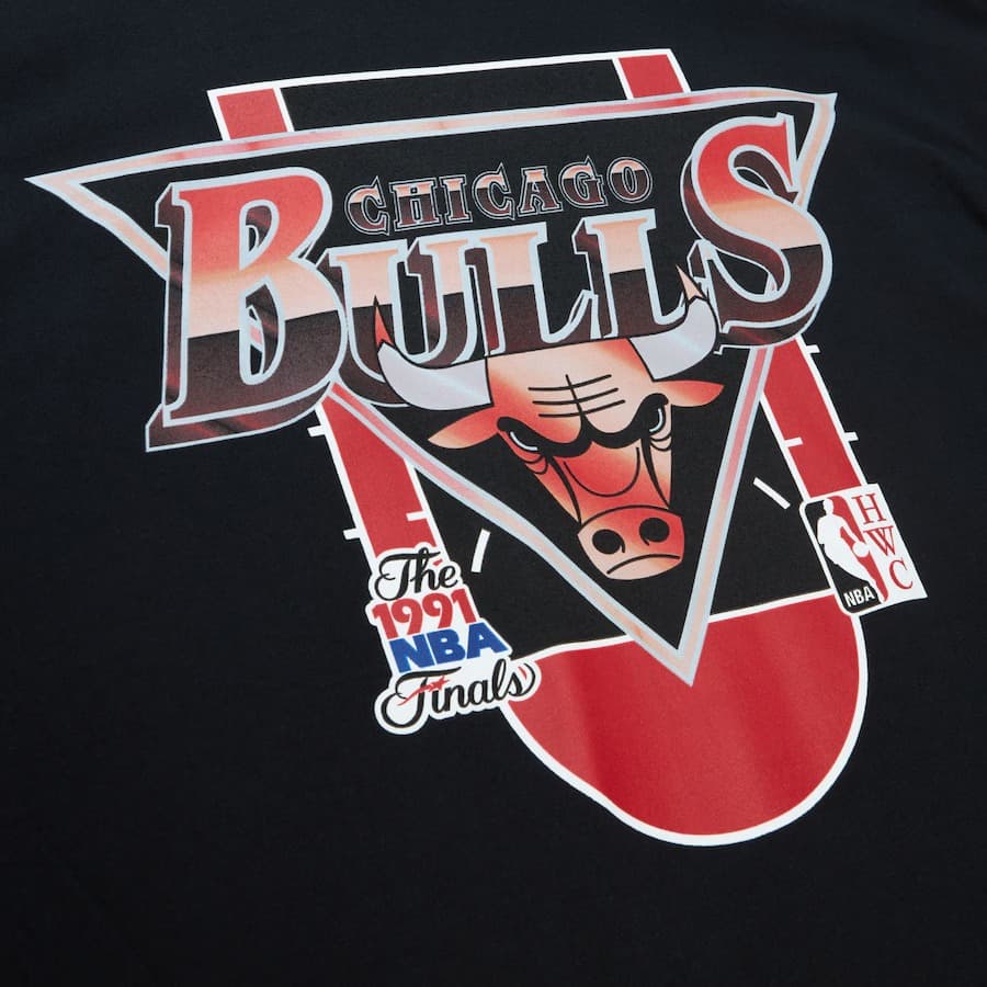 Mitchell-Ness-Black-Chicago-Bulls-Hardwood-Classics-Rock-On-Tour-T-Shirt-2