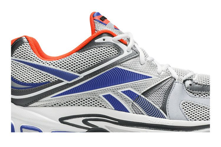 spike-runner-200-cobalt-white-alloy-dv7671_01