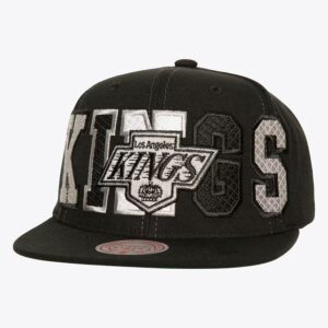 Mitchell-Ness-Black-Los-Angeles-Kings-Varsity-Bust-Vintage-Snapback-Hat-300x300