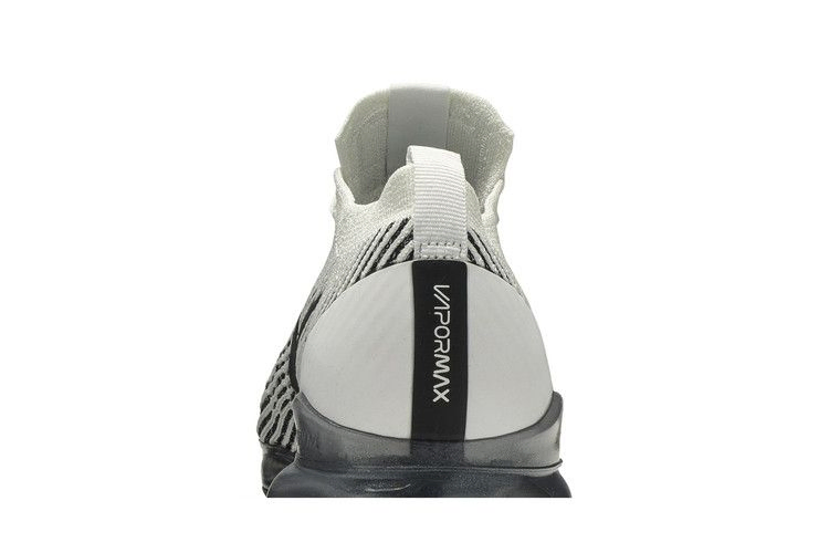 Кроссовки Nike Air VaporMax Flyknit 3 'Zebra'