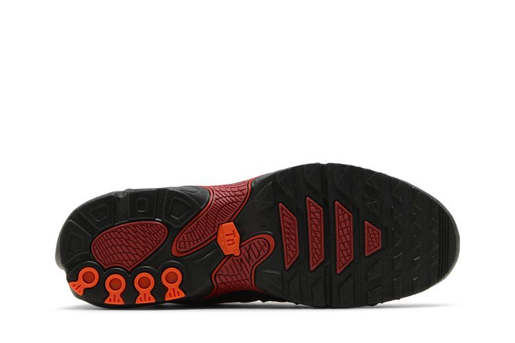 Кроссовки Nike Air Max Plus Drift 'Black Dragon Red'