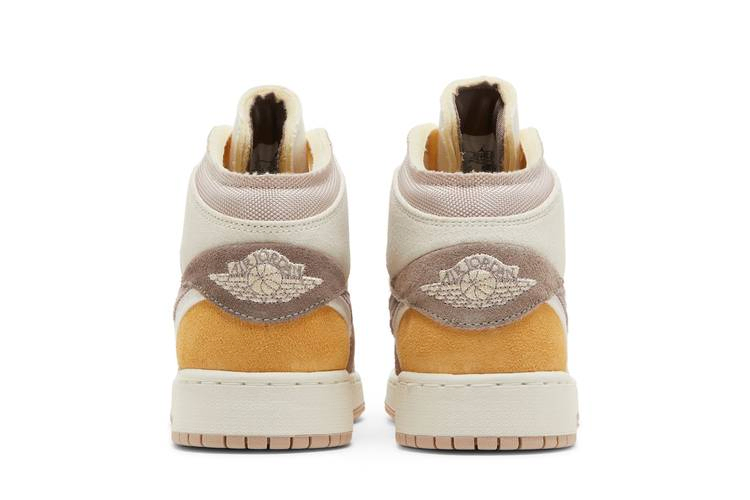 air-jordan-1-mid-se-craft-gs-inside-out-taupe-haze-dz4466-102_05