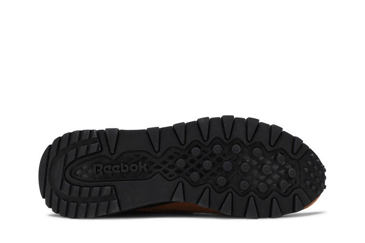 Кроссовки Reebok Sneakersnstuff x Classic Leather Legacy 'Wild Brown'