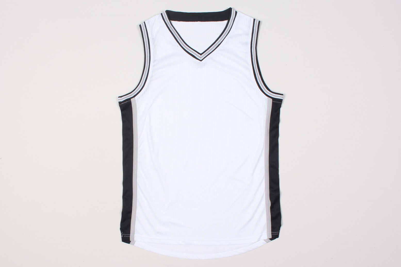Basketbolnaya-forma-San-Antonio-Spurs-6