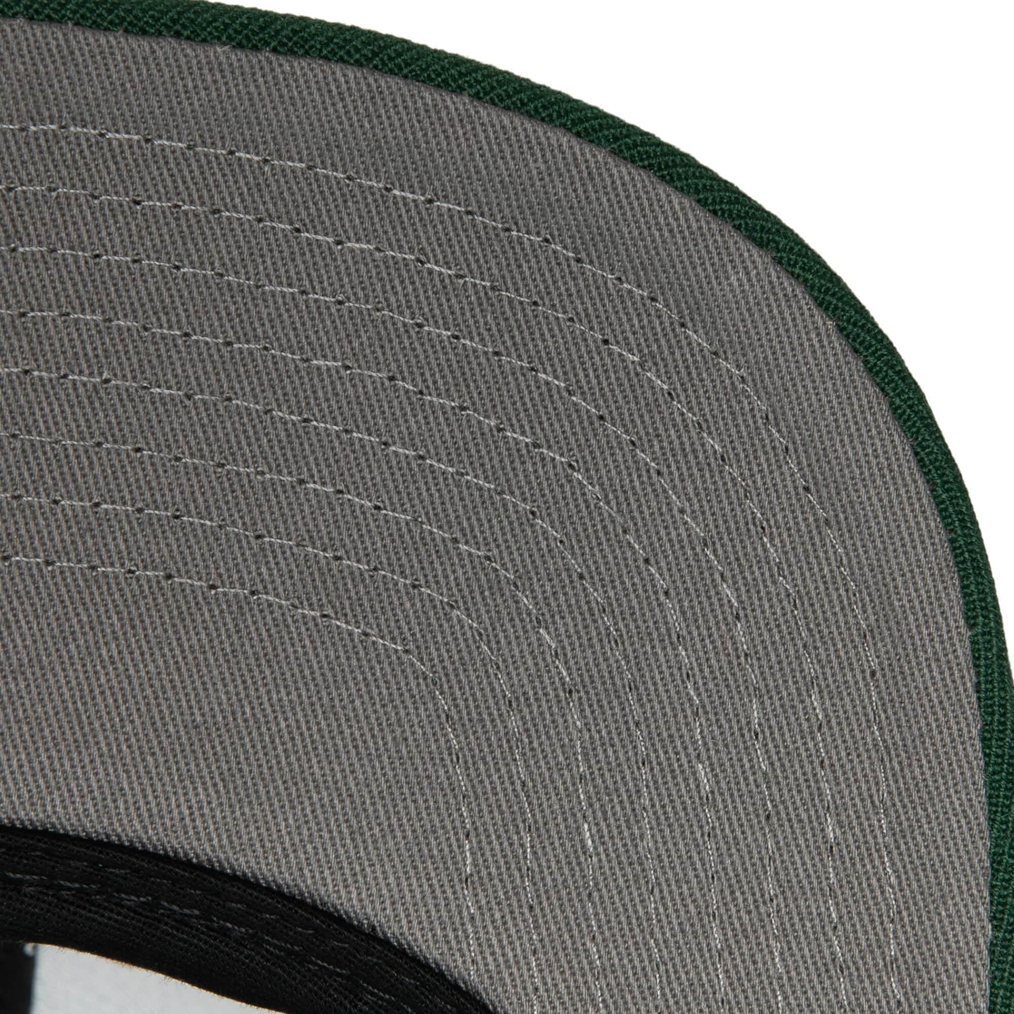 Бейсболка Mitchell & Ness Team Ground 2.0 Snapback Milwaukee Bucks Hat