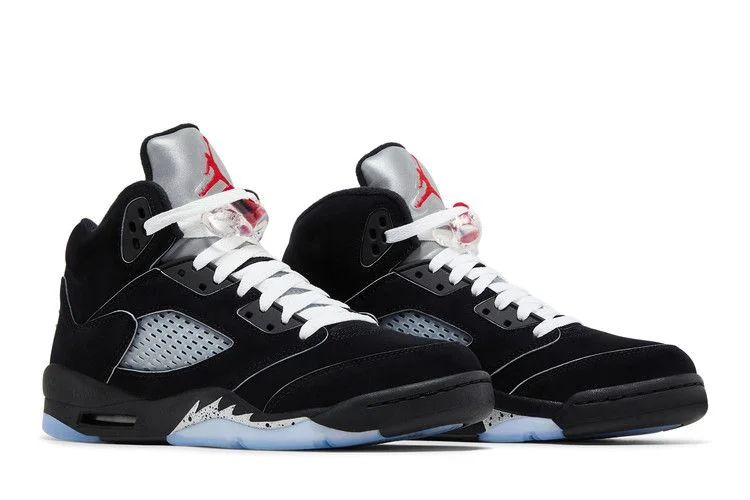 Krossovki-Air-Jordan-5-Retro-OG-GS-Black-Metallic-Reimagined-7