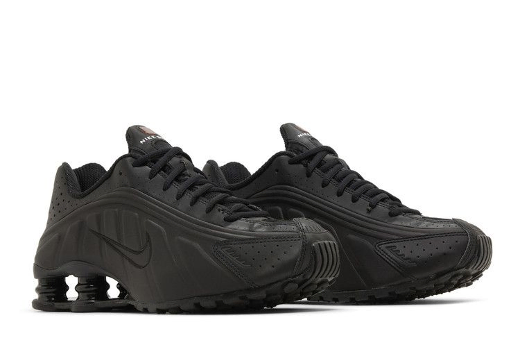 wmns-shox-r4-black-2024-ar3565-004-24_07