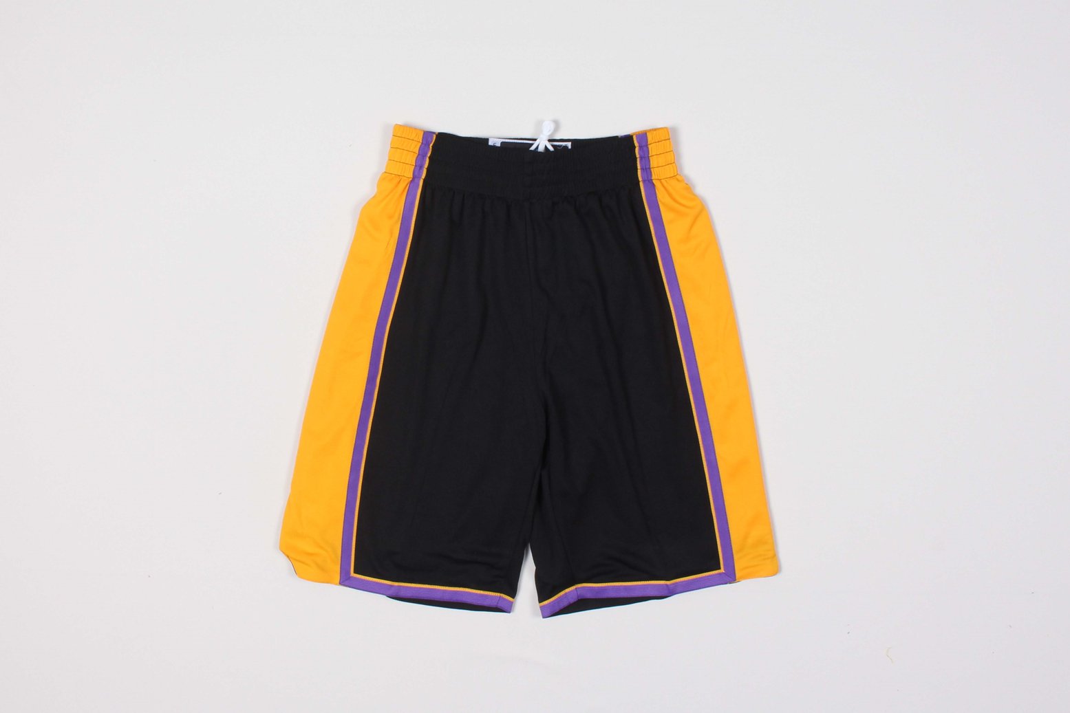 Basketbolnaya-forma-Los-Angeles-Lakers-4