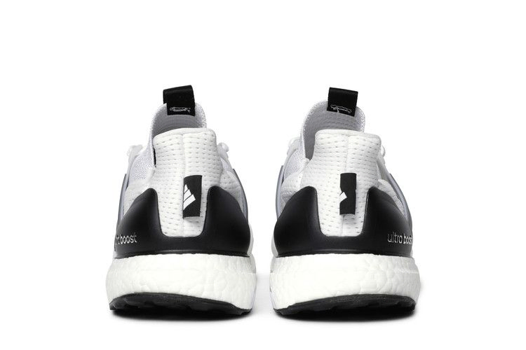 ultraboost-5-0-white-black-gx3079_05