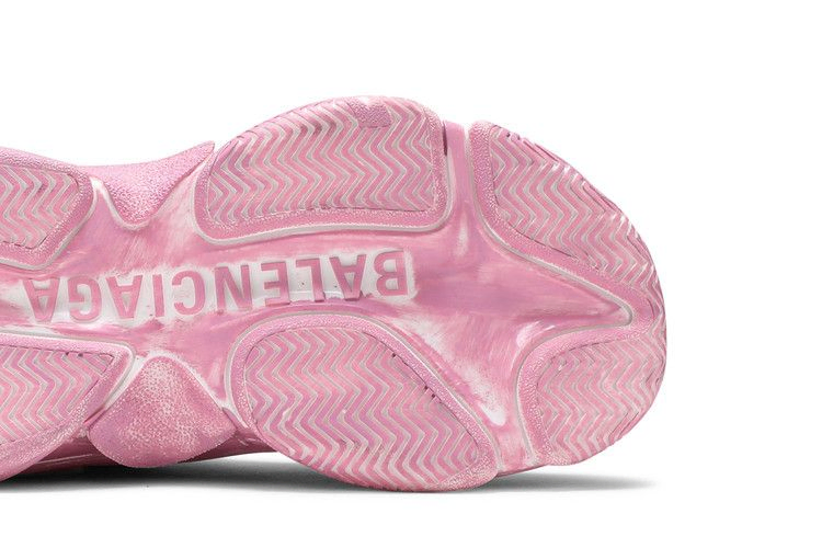 Кроссовки Balenciaga Wmns Triple S Sneaker 'Faded Pink'