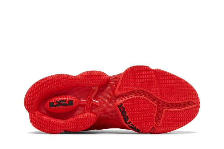 Кроссовки Nike LeBron 19 Low 'Light Crimson'