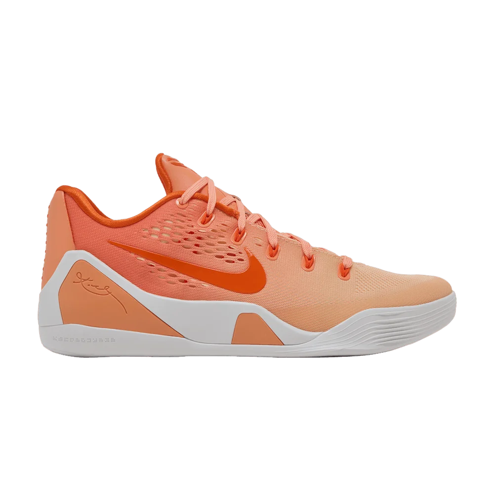 Krossovki-Nike-Kobe-9-Elite-Low-EM-Protro-WNBA