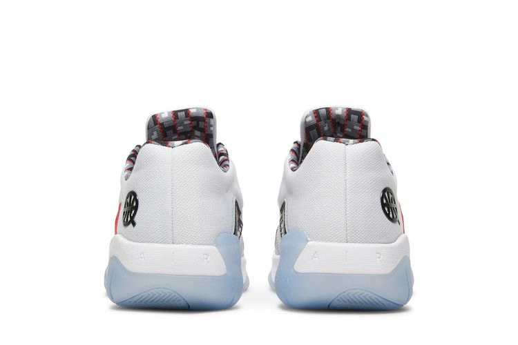 air-jordan-11-cmft-low-quai-54-dj4893-106_05