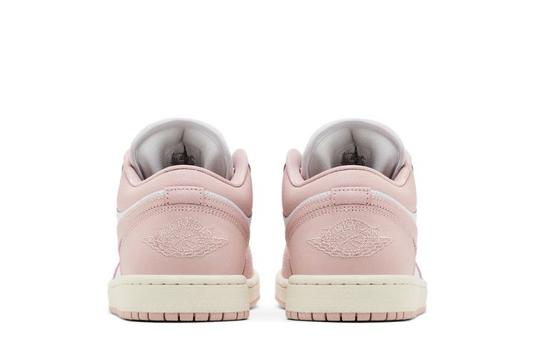 Кроссовки Wmns Air Jordan 1 Low 'Pink Oxford'