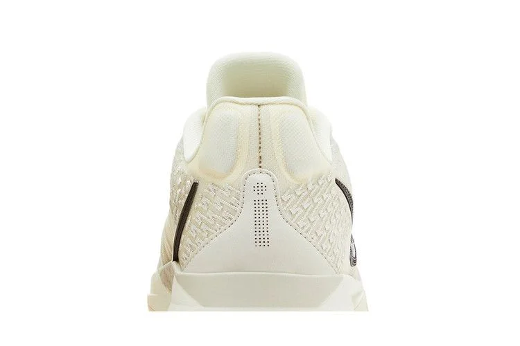 Krossovki-Nike-Wmns-Sabrina-2-Relentless-6
