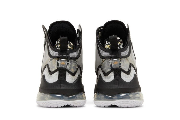 Кроссовки Nike LeBron 19