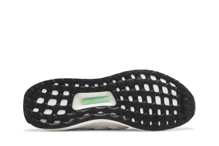 Кроссовки adidas UltraBoost DNA 5.0 'Triple White'