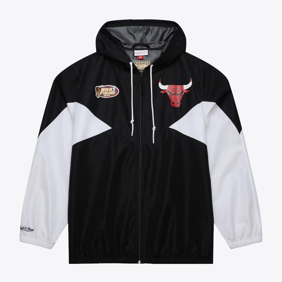 Анорак Mitchell & Ness Black Chicago Bulls Vintage Logo Ultimate Lightweight Full-Zip Windbreaker Jacket