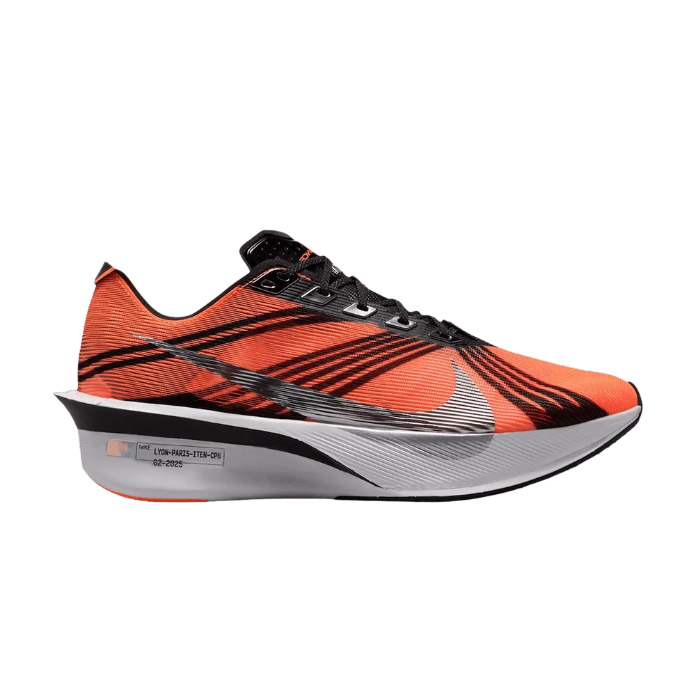 Krossovki-Distance-x-Nike-ZoomX-Vaporfly-NEXT-Total-Orange