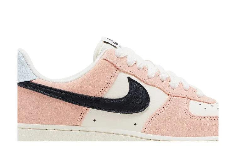 Krossovki-Nike-Wmns-Air-Force-1-Low-Arctic-Orange-1