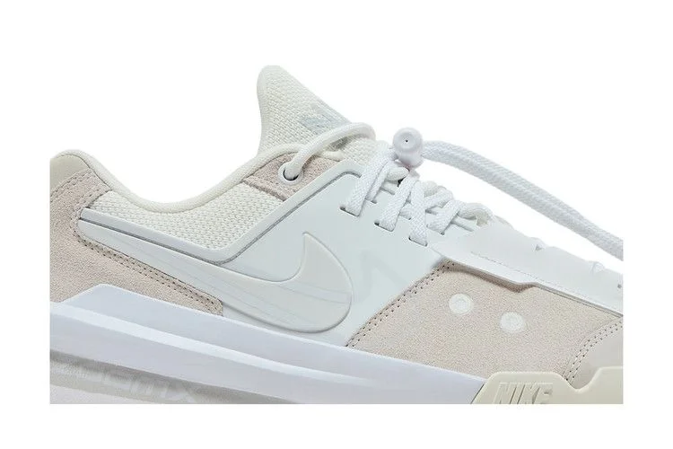 Krossovki-sacai-x-Nike-Zegamadome-White-Gum-1