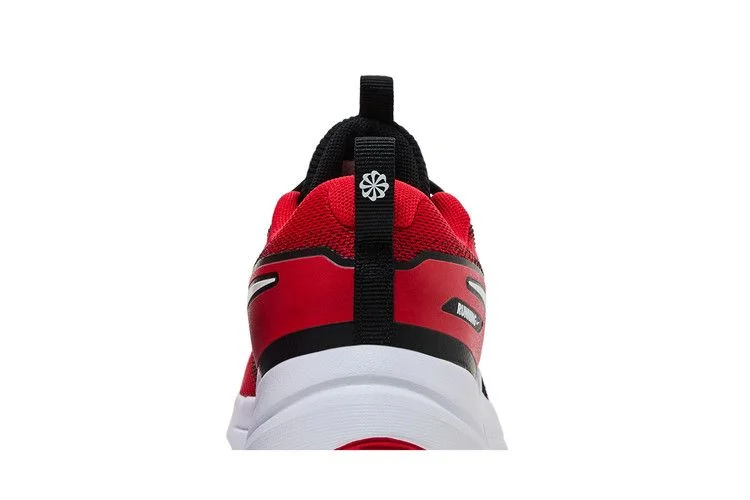 Кроссовки Nike Cosmic Runner GS 'University Red'