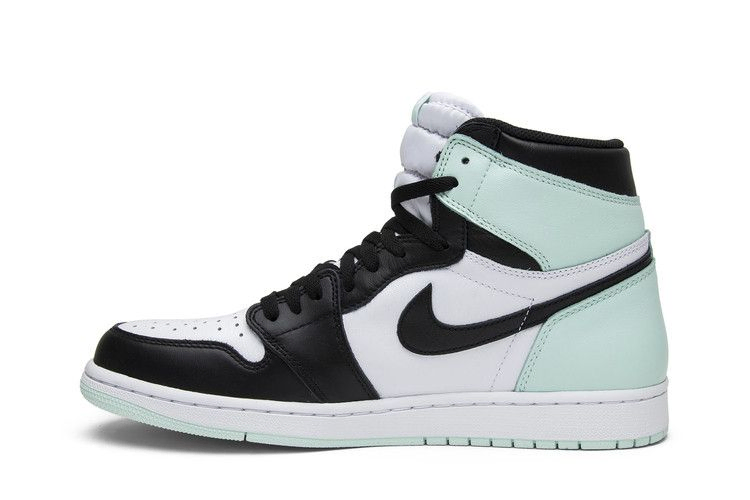 Кроссовки Air Jordan 1 Retro High OG NRG 'Igloo'