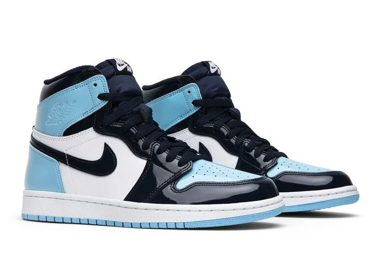 Krossovki-Wmns-Air-Jordan-1-Retro-High-OG-Blue-Chill-7