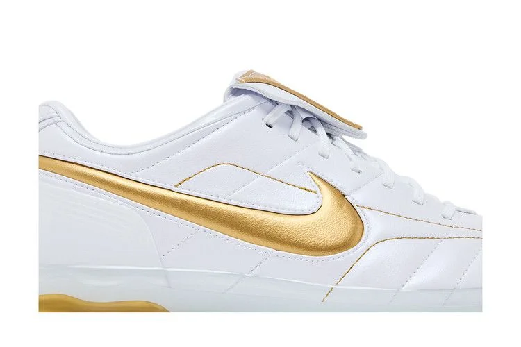 Кроссовки Nike Cryoshot Tiempo Legend R10 'White Metallic Gold'
